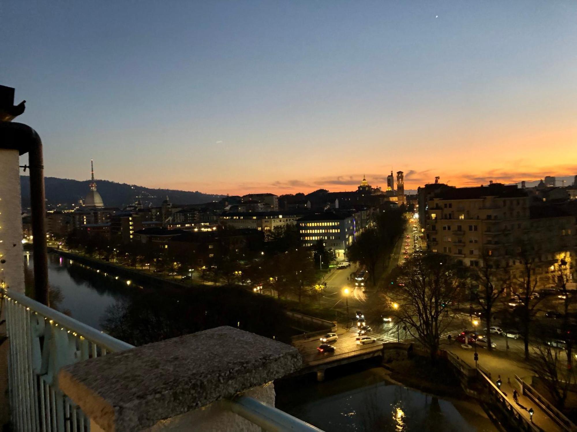 Attico Ellen Terrazza Con Vista Διαμέρισμα Τορίνο Εξωτερικό φωτογραφία