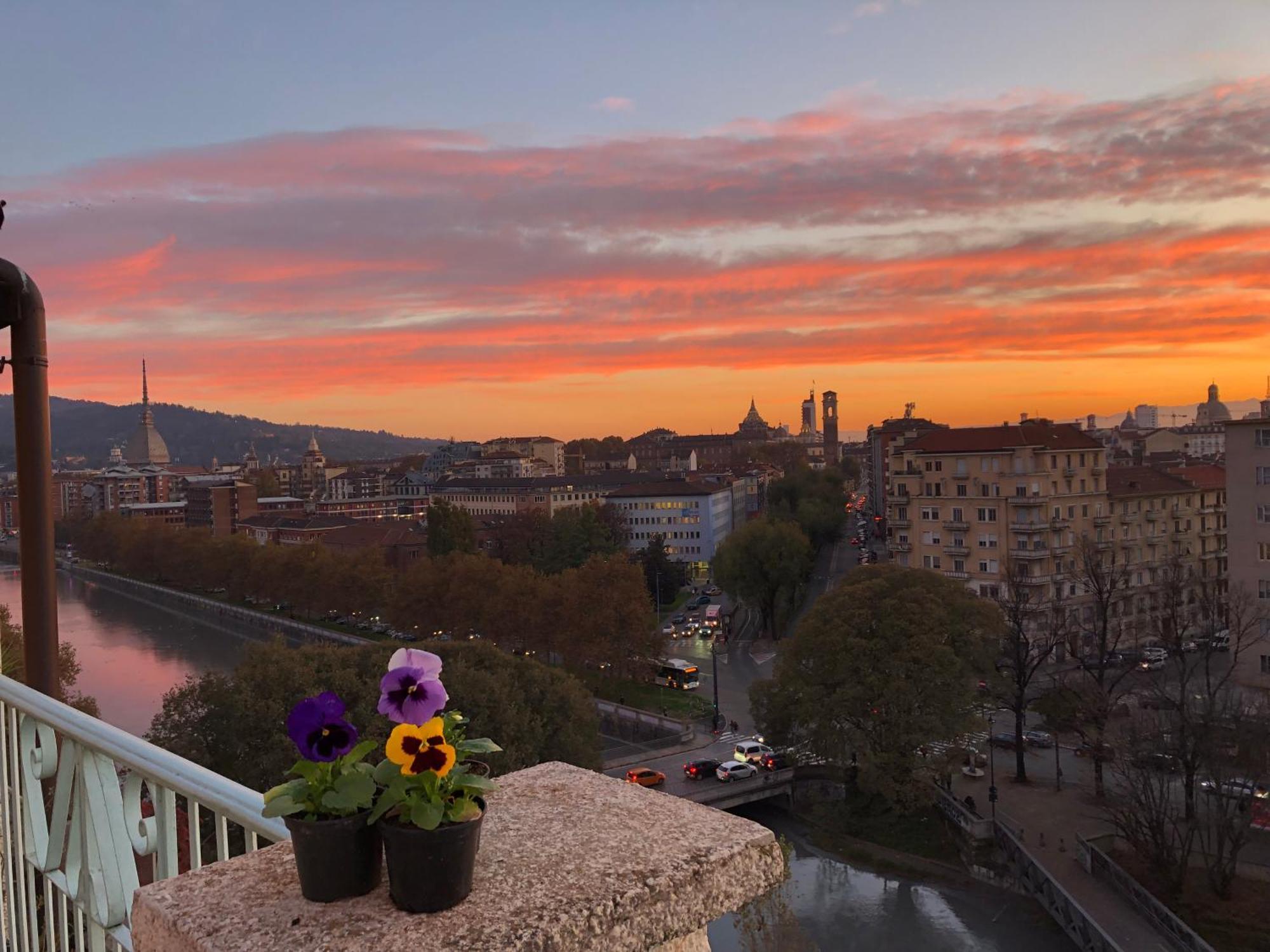 Attico Ellen Terrazza Con Vista Διαμέρισμα Τορίνο Εξωτερικό φωτογραφία